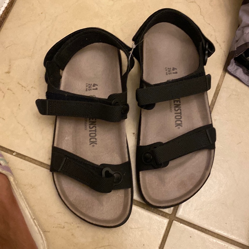 Like new Birkenstock sandals